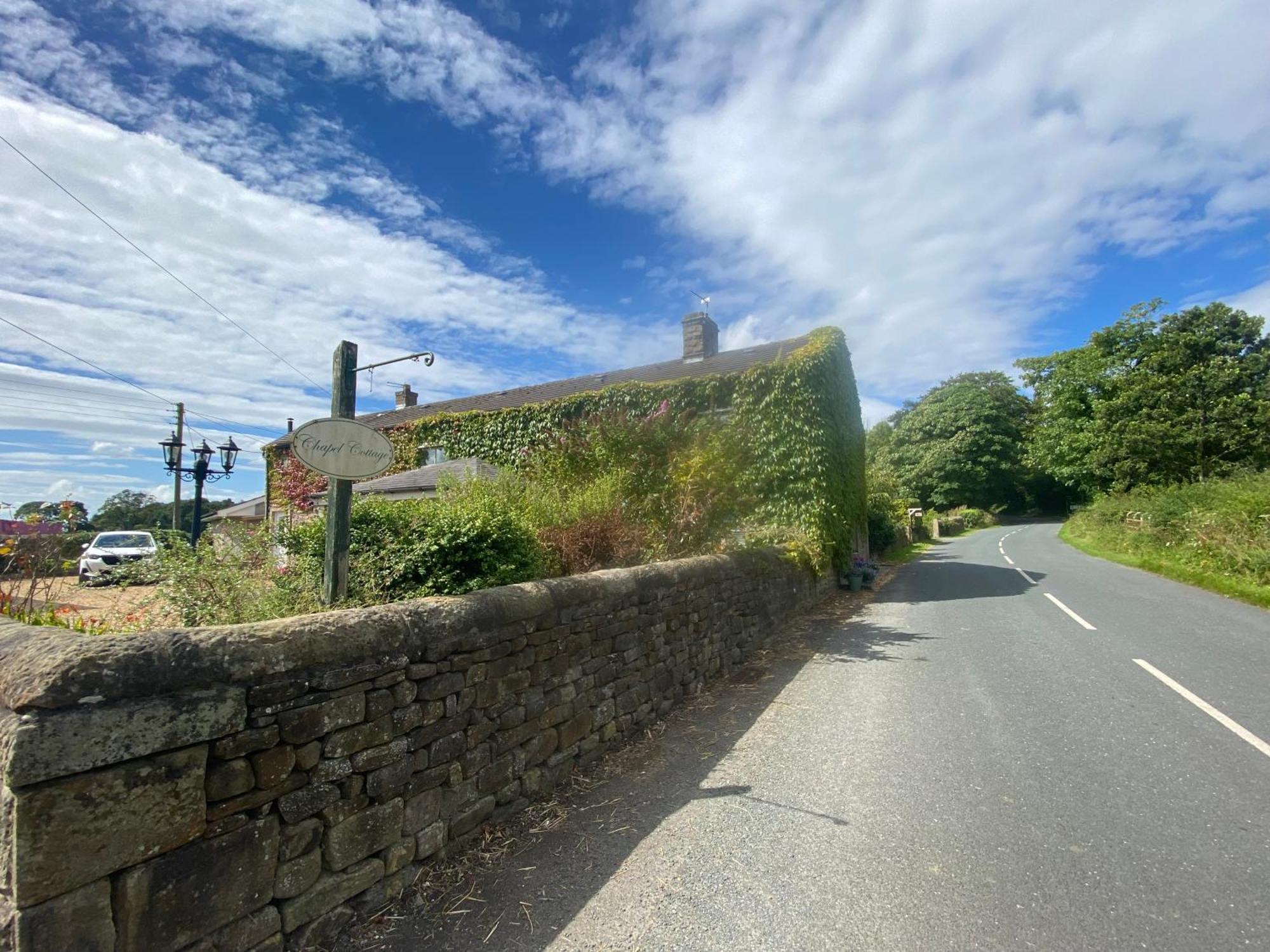 Chapel Cottage Clitheroe Road Waddington  Dış mekan fotoğraf