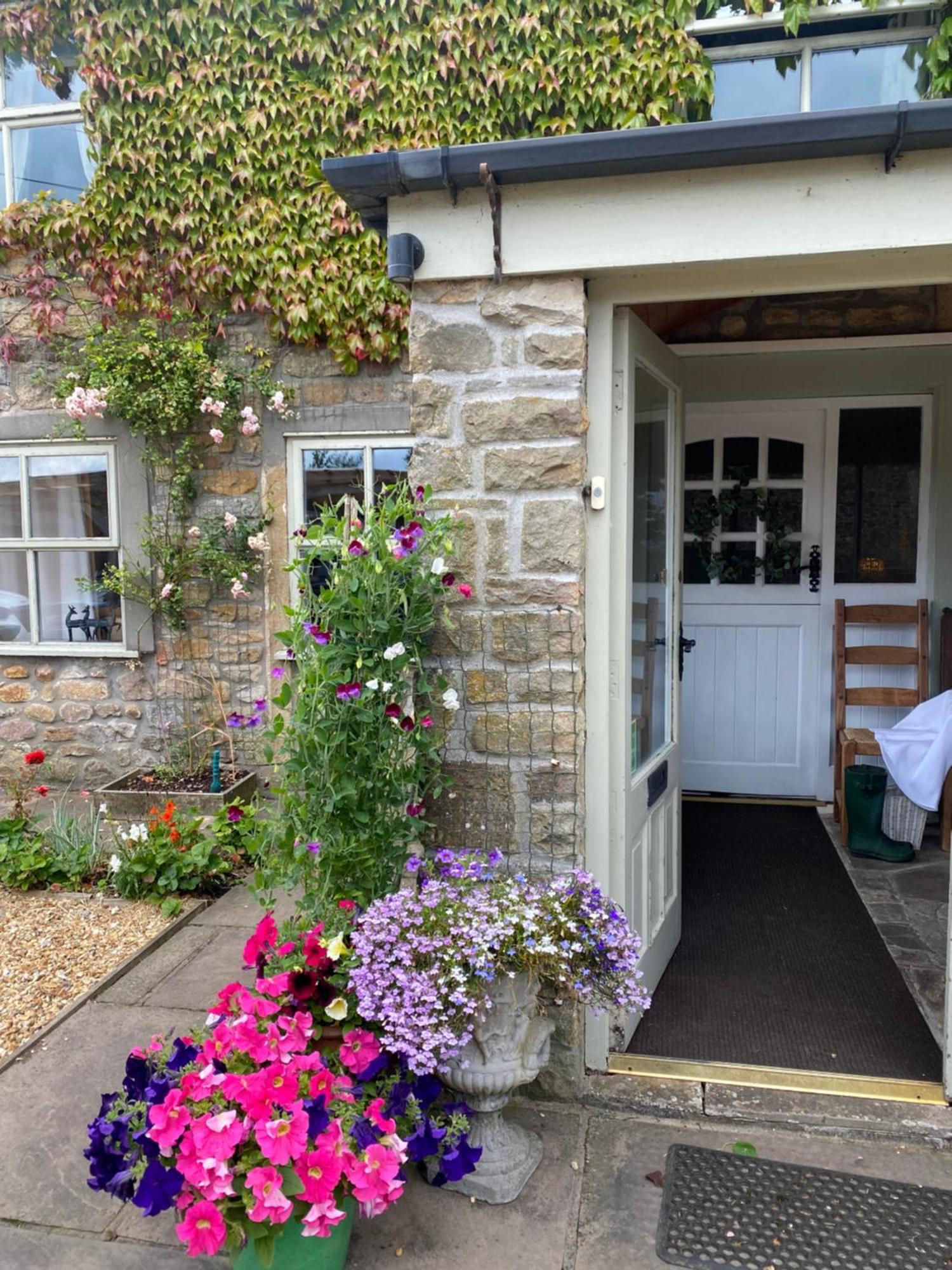 Chapel Cottage Clitheroe Road Waddington  Dış mekan fotoğraf